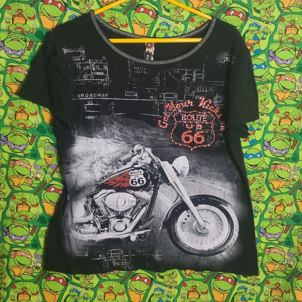 BIG BANG women  t-shirts  black  size M